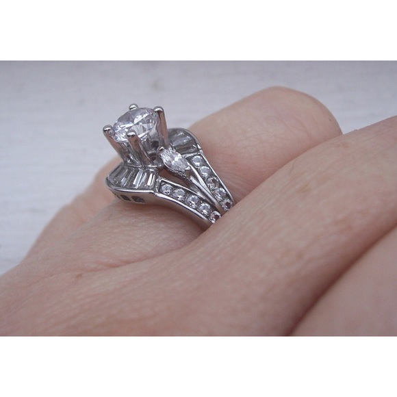 STAINLESS STEEL Cubic Zirconia Ring - Picture 7 of 14
